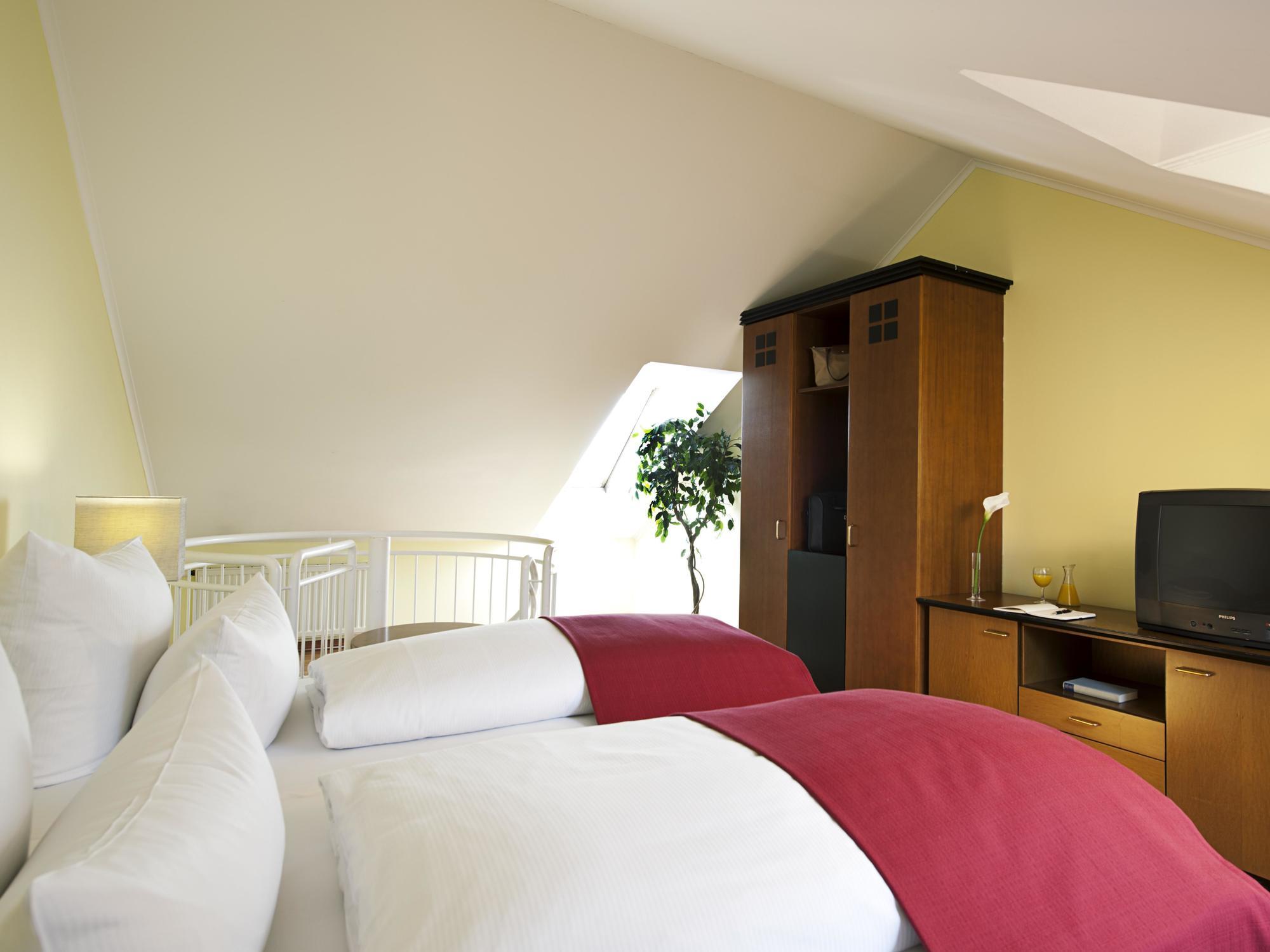 Hotel Nh Sued 3*