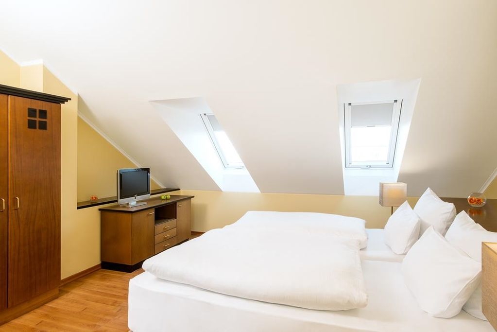 Hotel Nh Süd 3*