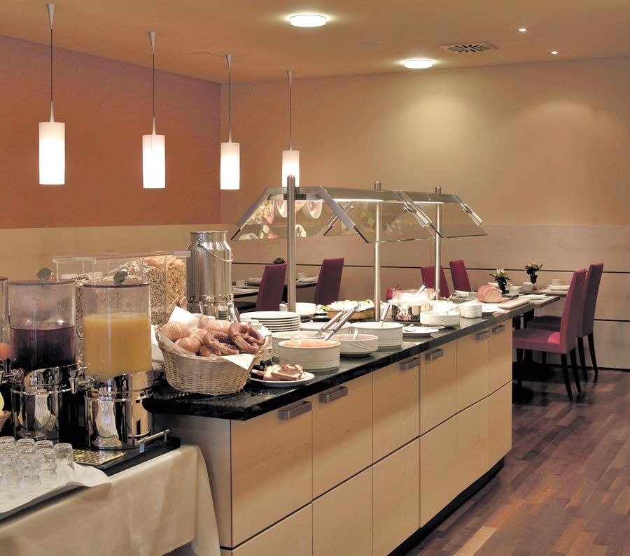 Hotel Nh Süd 3*